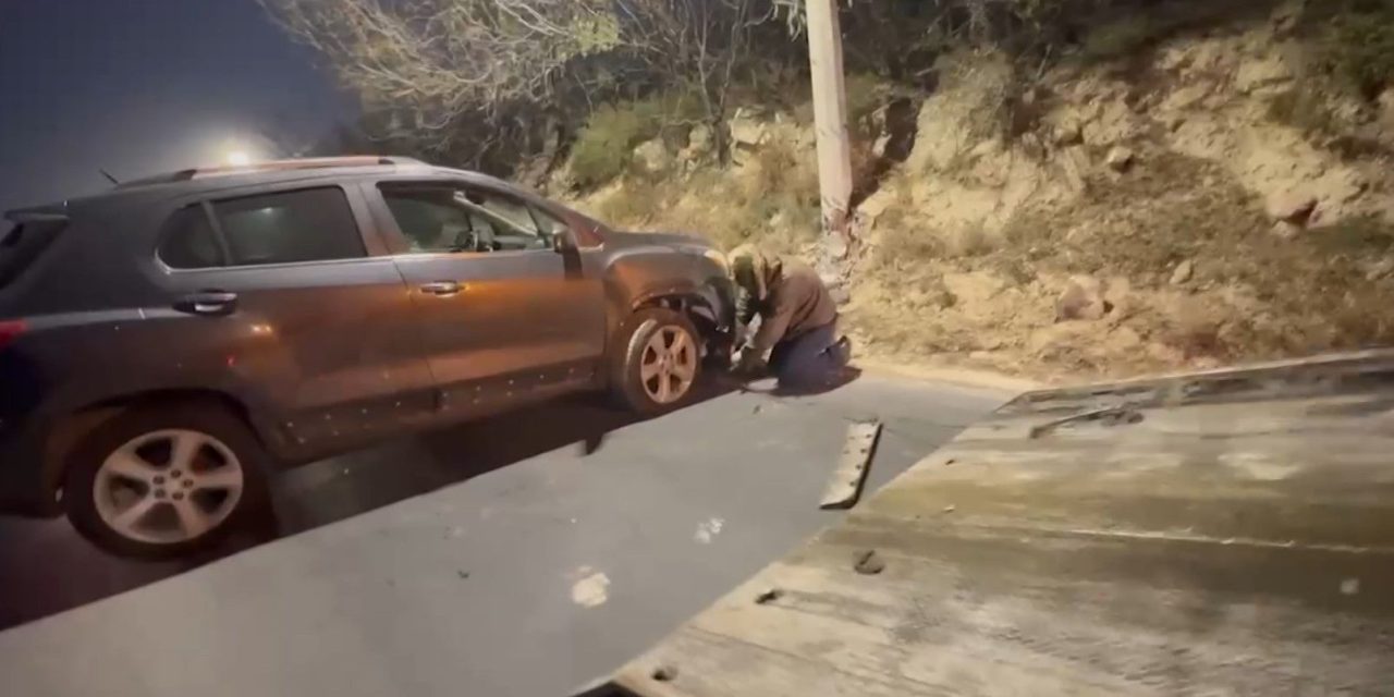 Accidente vehicular en Ramos Arizpe deja daños materiales significativos