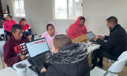 Acuden saltillenses a una brigada de los servicios de Infonavit