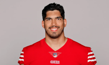 Isaac Alarcón da un paso más hacia la NFL al firmar con San Francisco 49ers
