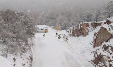 Carreteras en la Sierra de Chihuahua siguen afectadas por la nieve