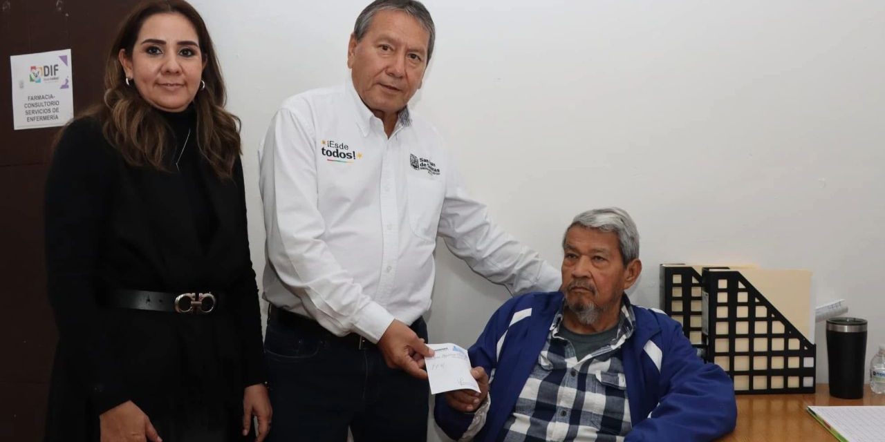 Trabaja DIF de San Juan de Sabinas en apoyar a población vulnerable