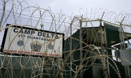 Trump evalúa usar Guantánamo para retener migrantes antes de deportarlos