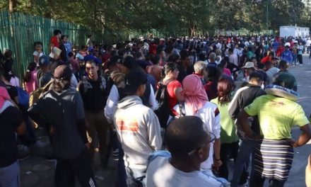 Denuncian persecución y deportación masiva de migrantes en Chiapas