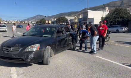 Motociclista grave tras accidente en Saltillo