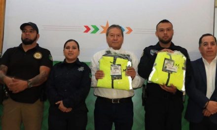 Anuncia alcalde aumento salarial a policías de San Juan de Sabinas