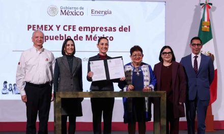 Sheinbaum garantiza que la CFE y Pemex serán empresas públicas