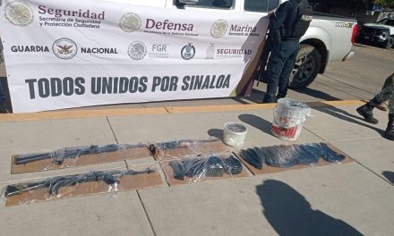 Aseguran armas, explosivos y vehículos en operativos coordinados en Sinaloa