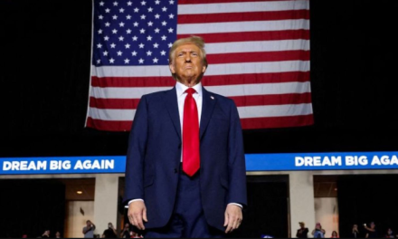 Trump declararía emergencia económica para justificar aranceles a México y Canadá