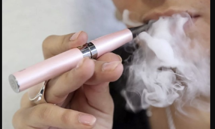 Declaran constitucionales reformas para prohibir cigarrillos electrónicos o vapeadores