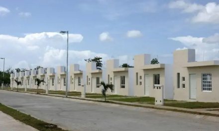 Anuncian proyecto para construir 180 viviendas en San Juan de Sabinas