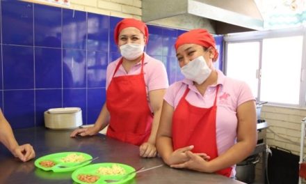 Refuerza DIF Coahuila programas en la región Centro