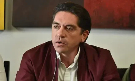 Luis Fernando divide