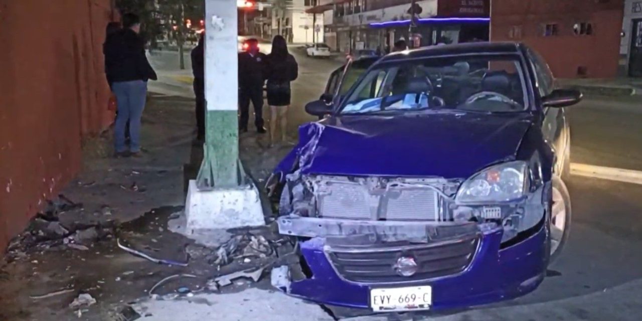 Ambos vieron el semáforo en verde y generan accidente en Saltillo