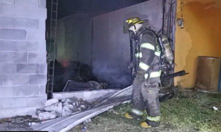 Saltillo: Hombre andaba de fiesta y al regresar se dio cuenta que se quemaba su casa