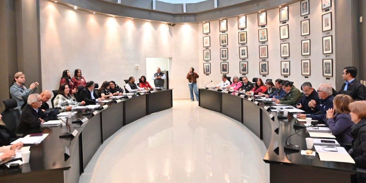 Cabildo de Acuña avala convenio para regularizar predios