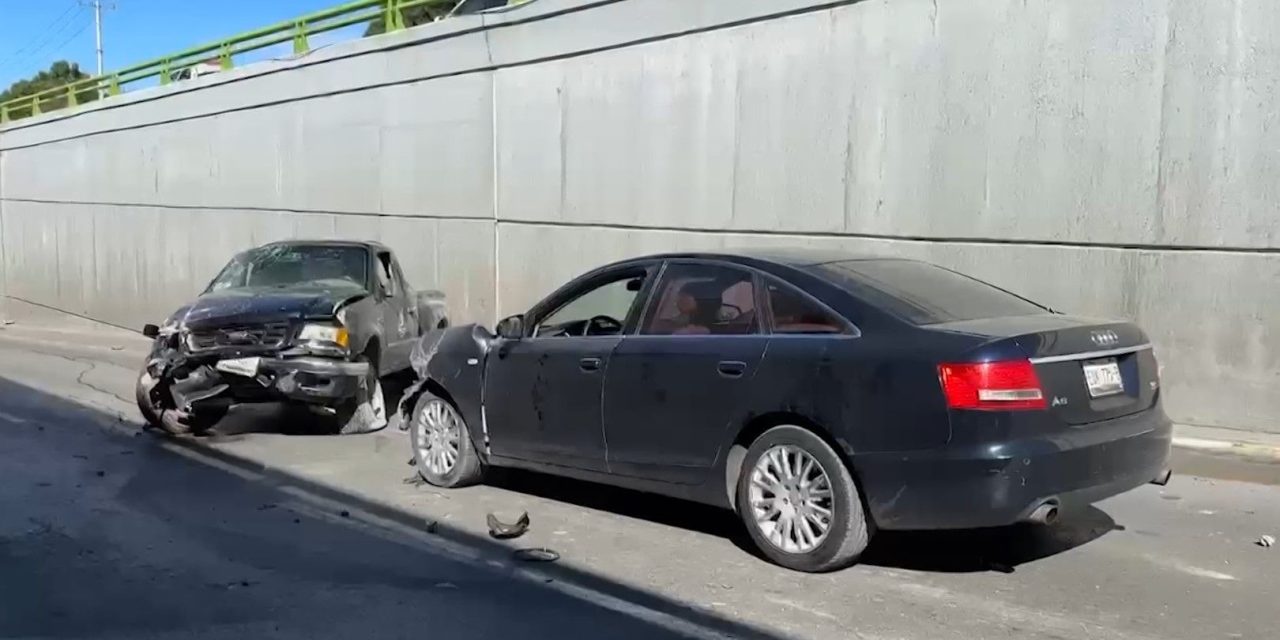 Cinco lesionados y daños materiales tras choque en el periférico LEA