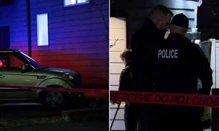 Mujer le brinda una golpiza mortal a su hijo ‘por no hacer su tarea’ en Seattle