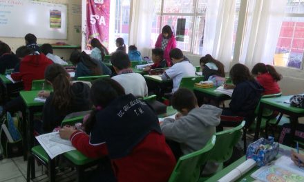 Alumnos de sexto año realizan examen de colocación a secundaria