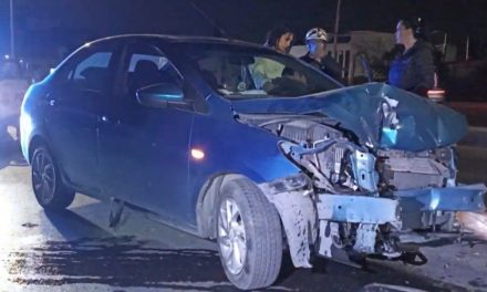 Exceso de velocidad lo hace chocar
