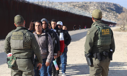 Proponen ‘pequeño ejército’ privado para deportaciones masivas en EE.UU.