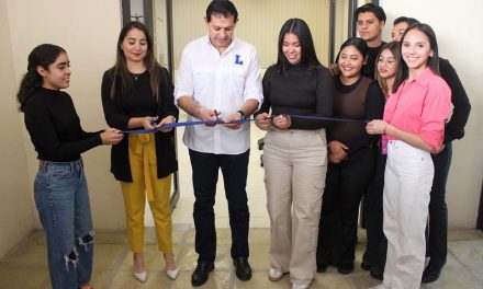 Inaugura Rector de UAdeC Gimnasio en la Facultad de Administración Fiscal Laguna