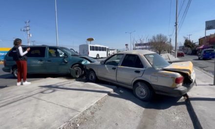 Le hizo falta precisión al manejar y conductor causa un accidente en Saltillo