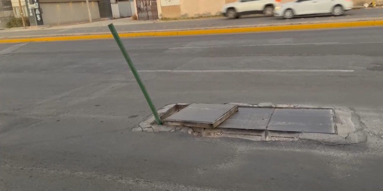 Peligro en pleno boulevard al norte de Saltillo
