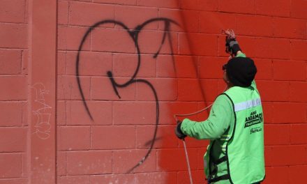 Gobierno de Saltillo elimina pintas