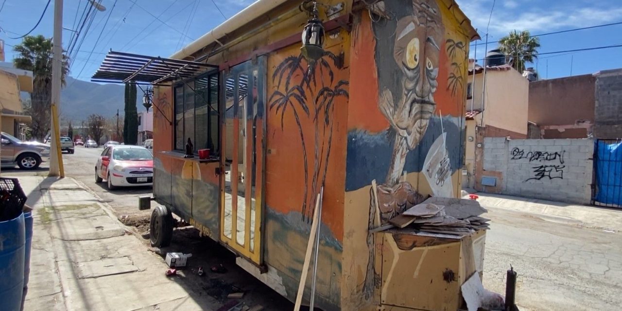 Saltillo: Remolque es utilizado como casa y punto de consumo de bebidas embriagantes