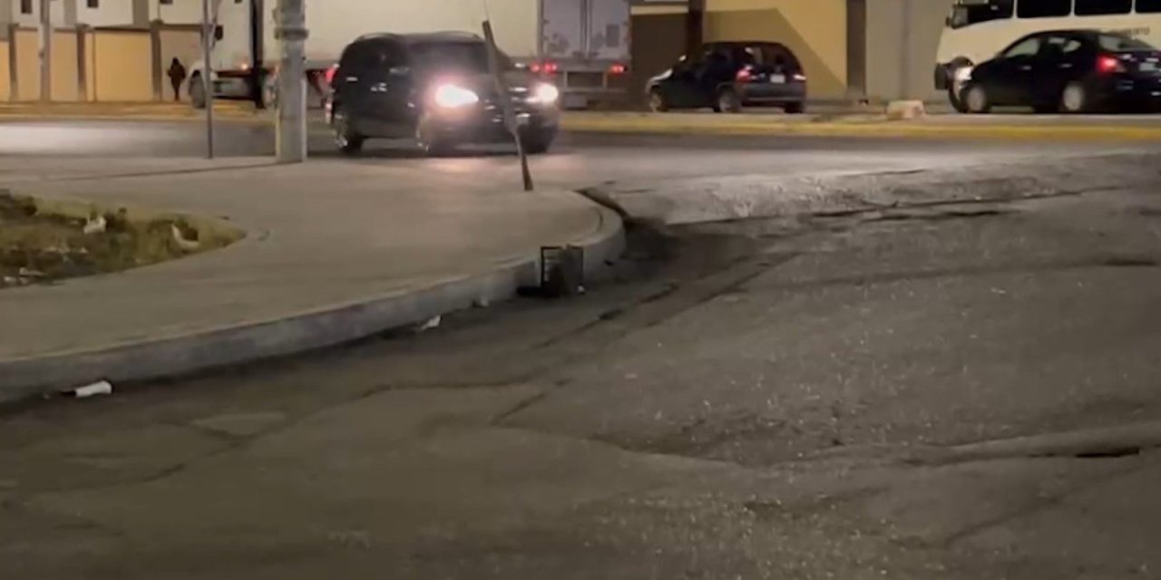 Reparan fuga de aguas negras en Mirasierra