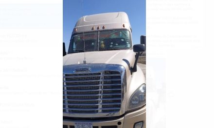 Trailero sufre disparos en la carretera Saltillo-Monterrey, antes de entrar a Coahuila