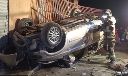 Cena le juega mala pasada a hombre en Saltillo; malestar estomacal lo hace volcar