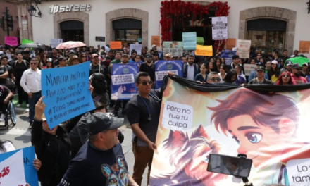 Veterinarios protestan en todo el país por asesinato de colega en Edomex