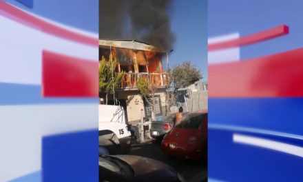 Voraz incendio en domicilio en Mirasierra