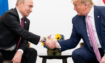 Trump y Putin se preparan para dialogar sobre tregua en Ucrania este martes