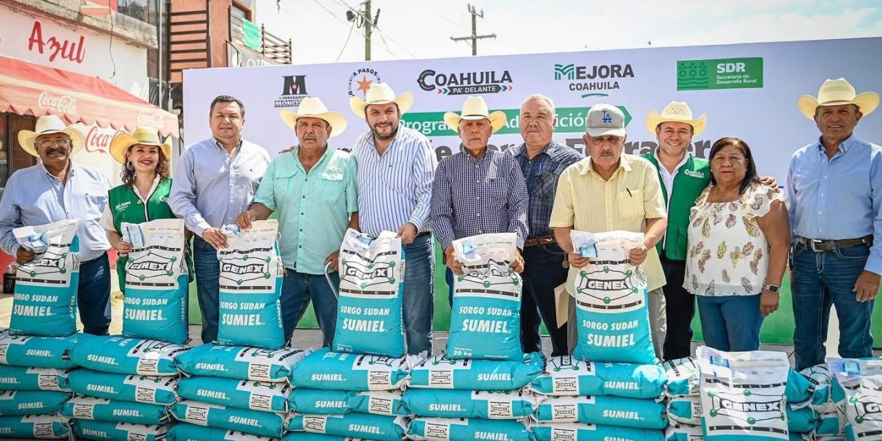Entregan semilla de sorgo a productores de Monclova