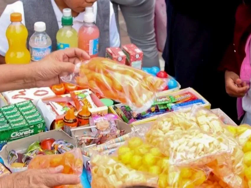 Acatarán escuelas de la región las medidas contra la comida chatarra
