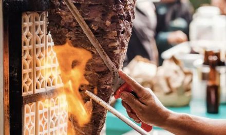 Festejan el Día del Taco en Sabinas