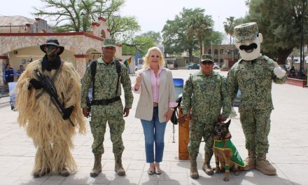Inauguran en Múzquiz exposición fotográfica del Ejército Mexicano