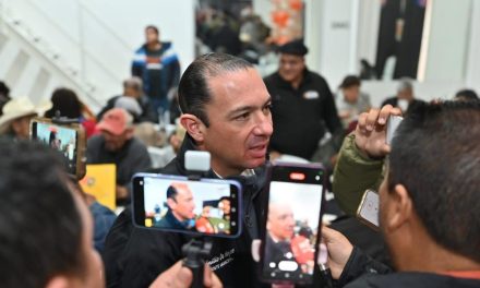 Acuña analiza impactos negativos de aranceles