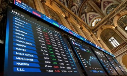 Temores económicos en Estados Unidos provocan caída de bolsas a nivel global