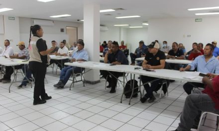 Capacitan a transportistas en erradicación de la violencia contra la mujer