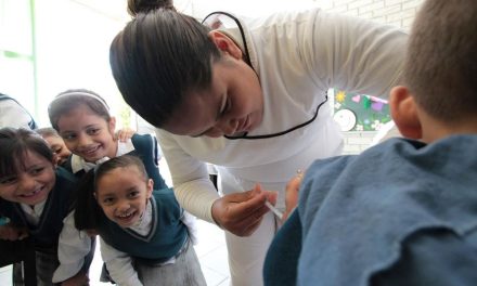 Invita Secretaría de Salud de Coahuila a completar vacunación de niños