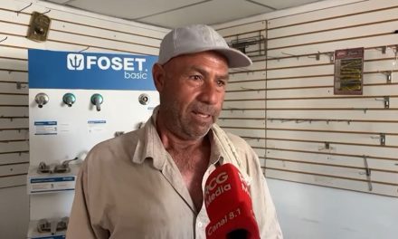 Fundación RCG recibe donativo de material de ferretería