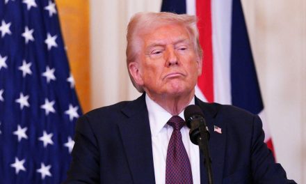 Trump lanza dardo envenenado; Morena protege a narcogobernadores