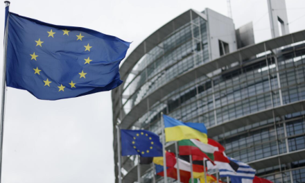 Unión Europea impone aranceles a Estados Unidos por gravámenes al acero y aluminio