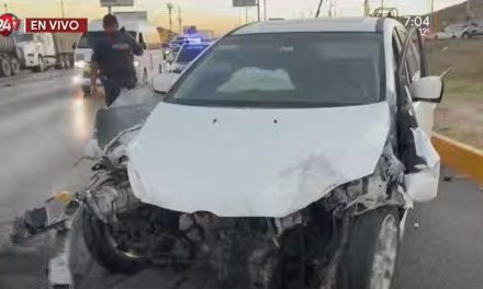 Aparatoso accidente en la Saltillo-Monterrey causa caos vehicular a la entrada de la ciudad