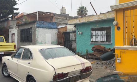 Acumulan vecinos basura y escombro en la colonia La Madrid