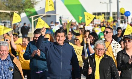 Realizan en Acuña caminata por la inclusión