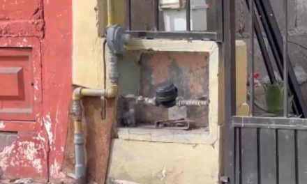 Vecinos del poniente de Saltillo claman por agua